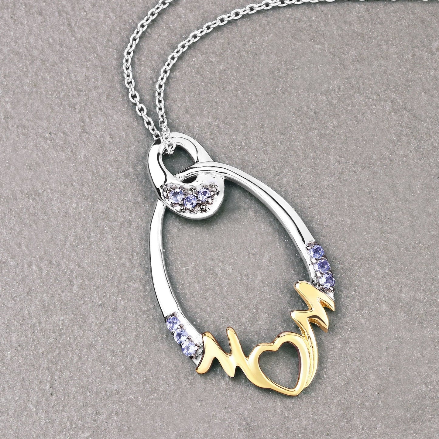 Pendentif en argent sterling .925 avec tanzanite véritable de 0,18 carat