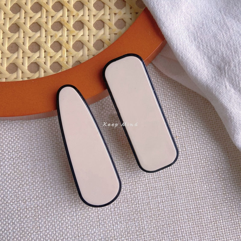 2pc New Kroean Elegant geometric Hairgrip Hair Clips for Girls Women Barrette Vintage Hairpin Crab Haircombs Hair Accessories - Korvel
