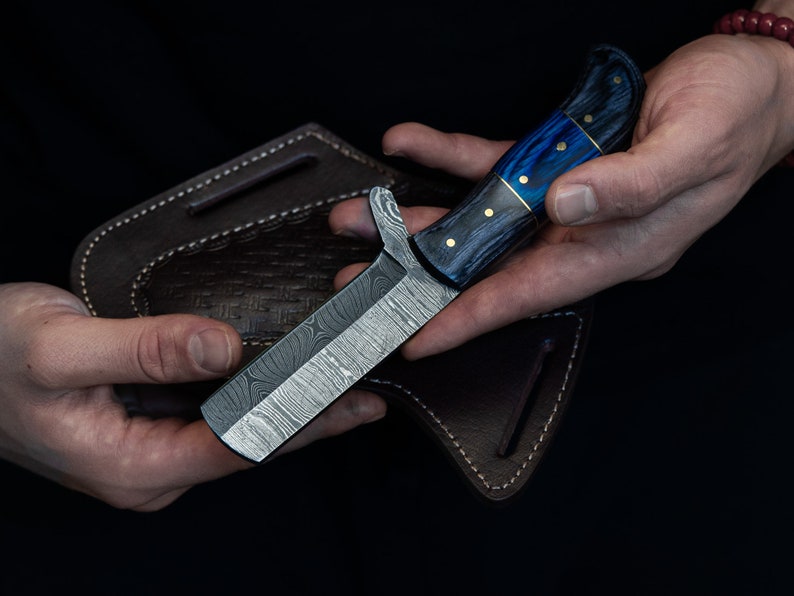 Handcrafted Damascus Bull Cutter Knife – 256-Layer Precision Blade - Korvel