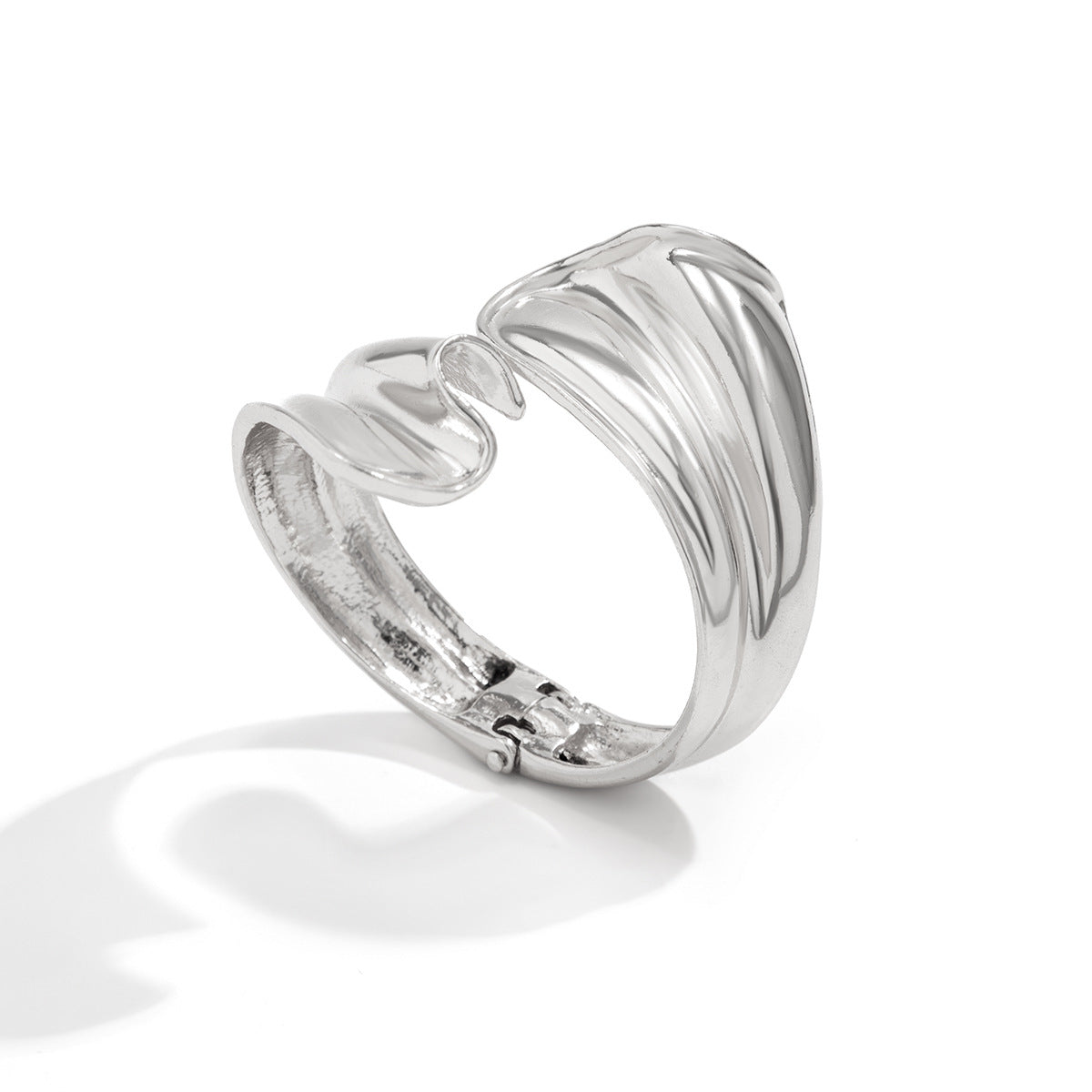 Punk style exaggerated irregular folds personalized winding fish tail bracelet Bracelet - Korvel