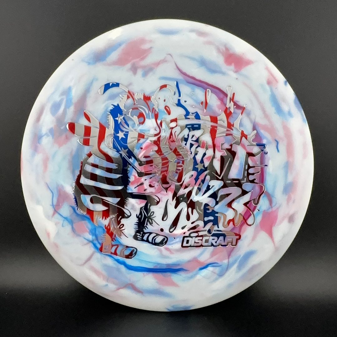Lightweight Jawbreaker Buzzz Disc Golf Disc