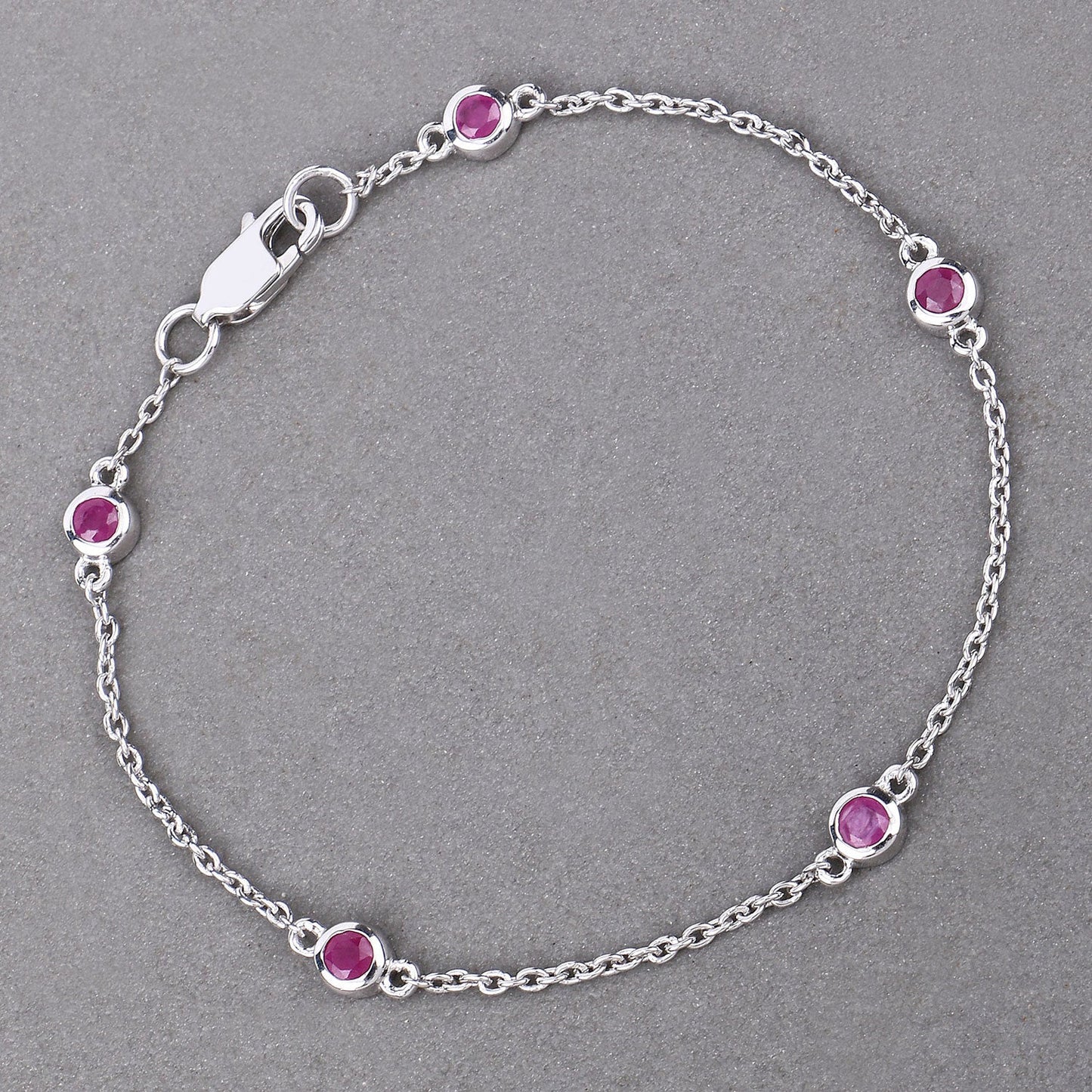 Pulsera de Rubí Genuino de 0.65 Quilates en Plata Esterlina .925