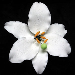 Casablanca Lily Medium White Edible Decorations - 32 pcs