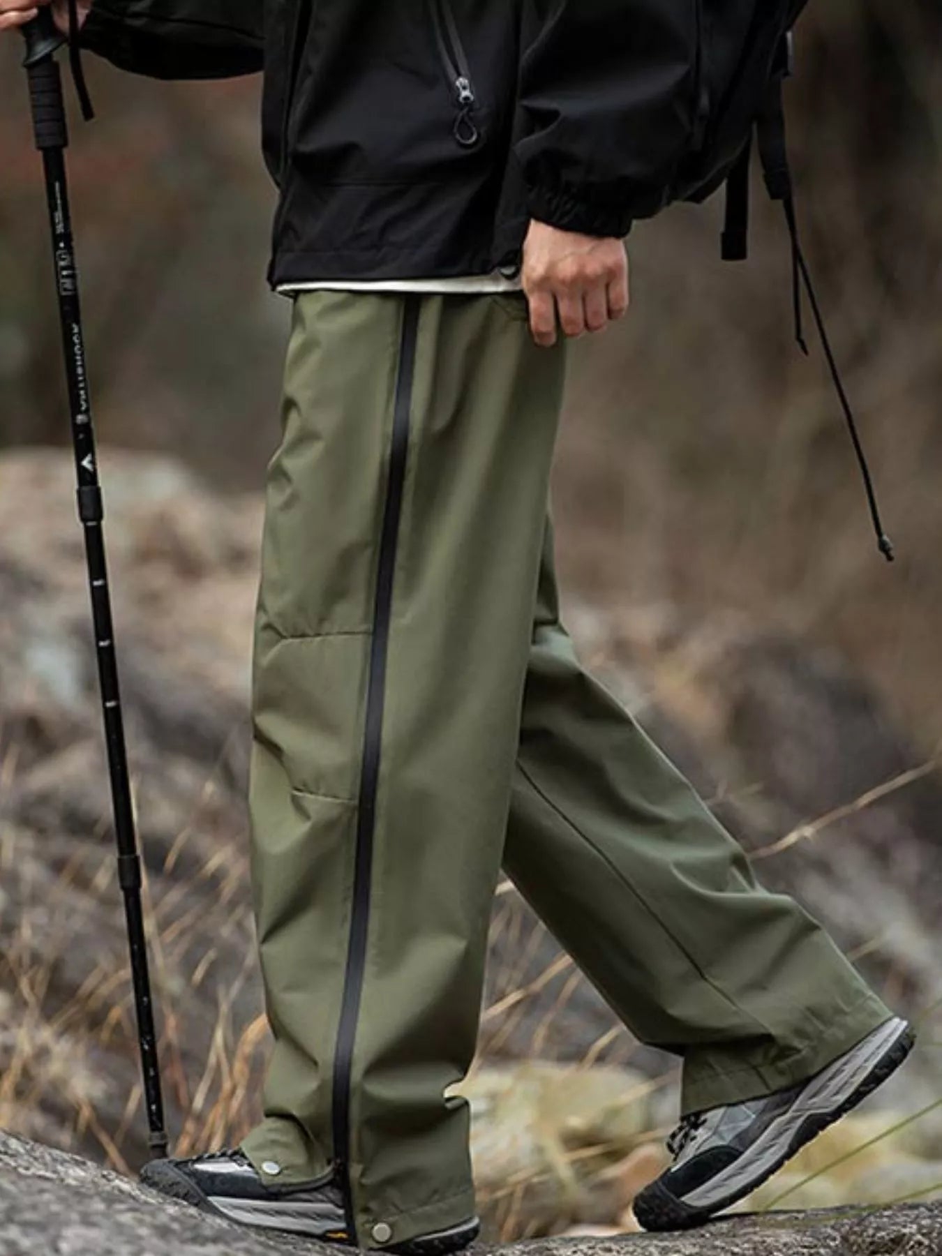 Men's Tactical Cargo Pants for Outdoor Adventures