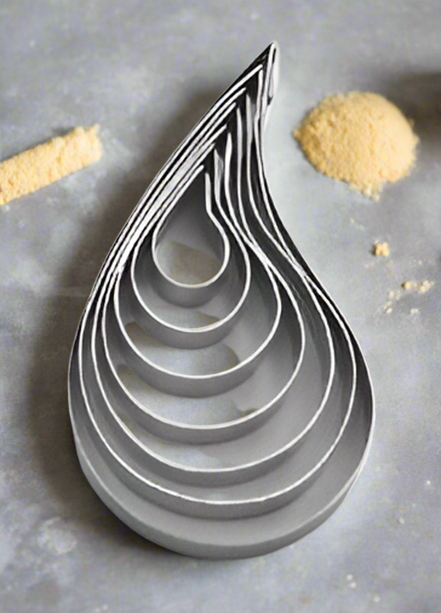 Juego de Cortadores de Galletas de Acero Inoxidable en Forma de Hoja de Rosa - 7 Piezas