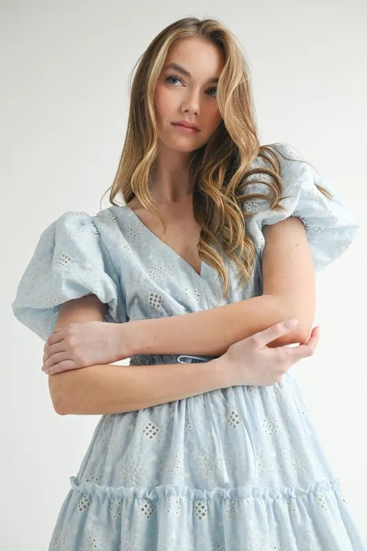 Elegant Eyelet Lace Puff Sleeve Midi Dress for Women