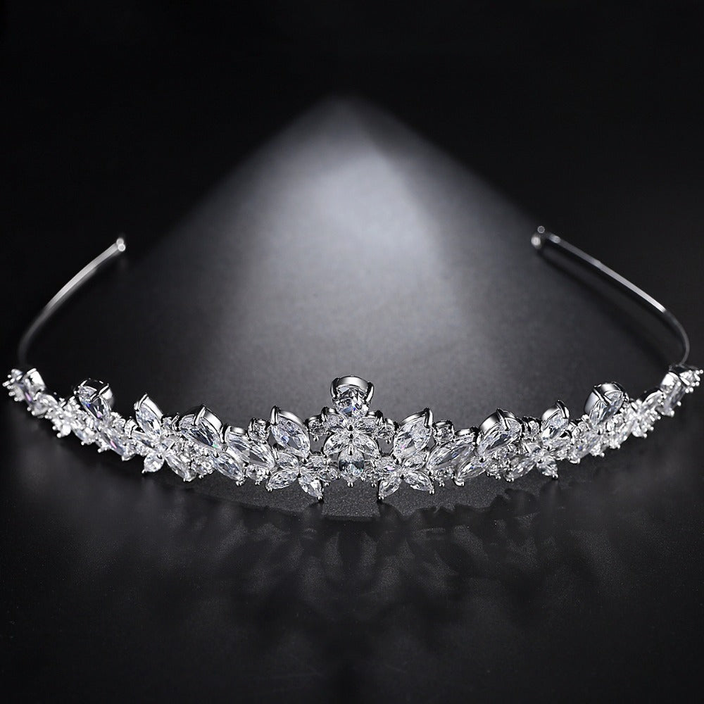 Diadema de Zirconio de Cobre Elegante para Ocasiones Especiales