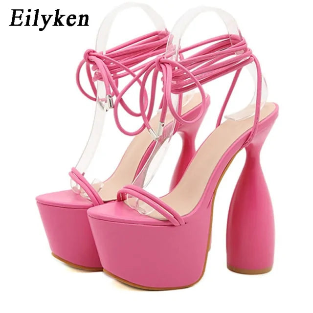 Tacones Super Altos con Correa en el Tobillo