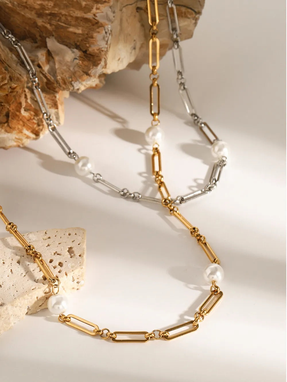 Collar de Cadena de Perlas de Acero Inoxidable Elegante