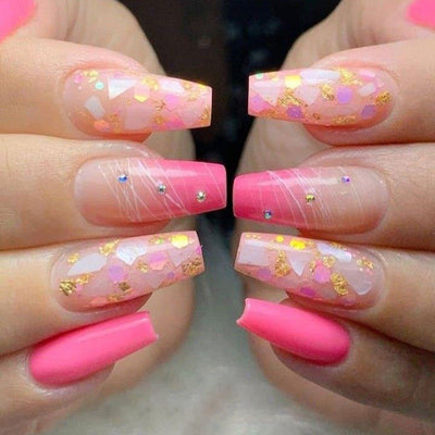 Wear The Same Type Of INS Shell Glitter Powder Spot Drill Nail Patch And Long Ballet Nail - Korvel