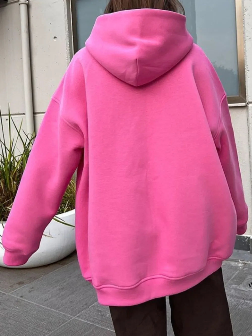 Hoodie à manches longues avec épaule tombante et poches