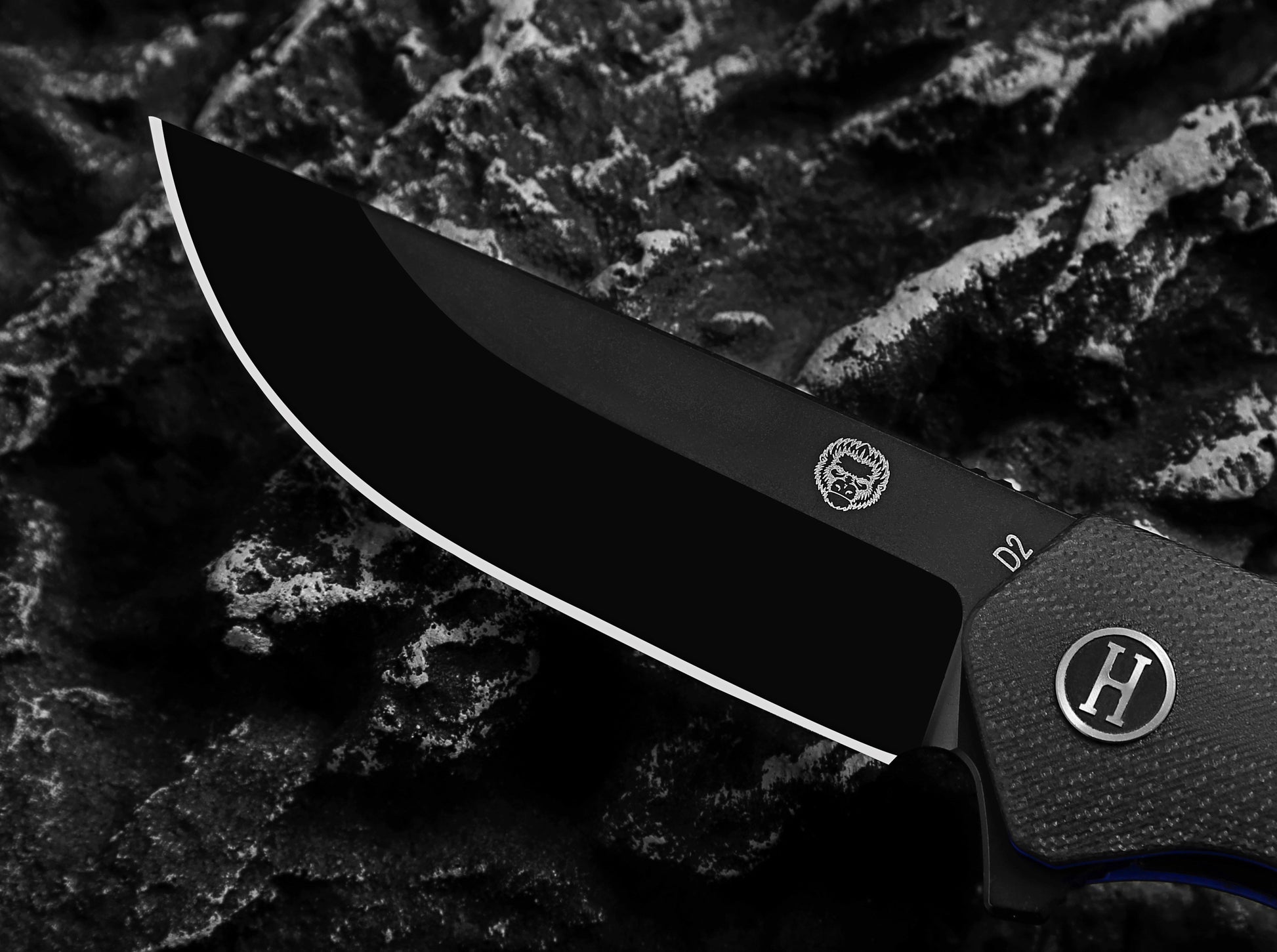 The Pathfinder Folding Pocket Knife Giftset for Men and Women (Black and Blue) - Korvel
