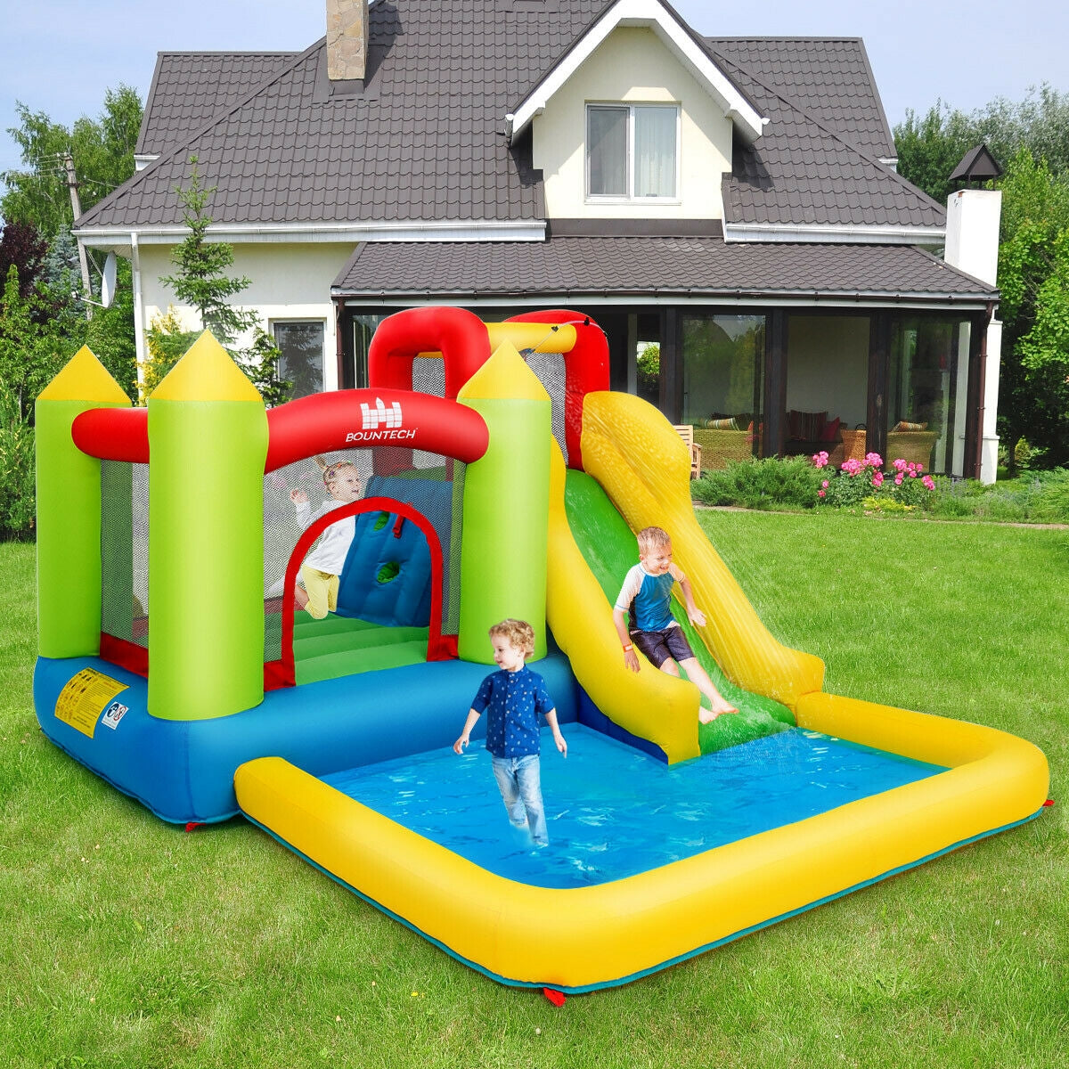 Château Gonflable avec Toboggan Aquatique