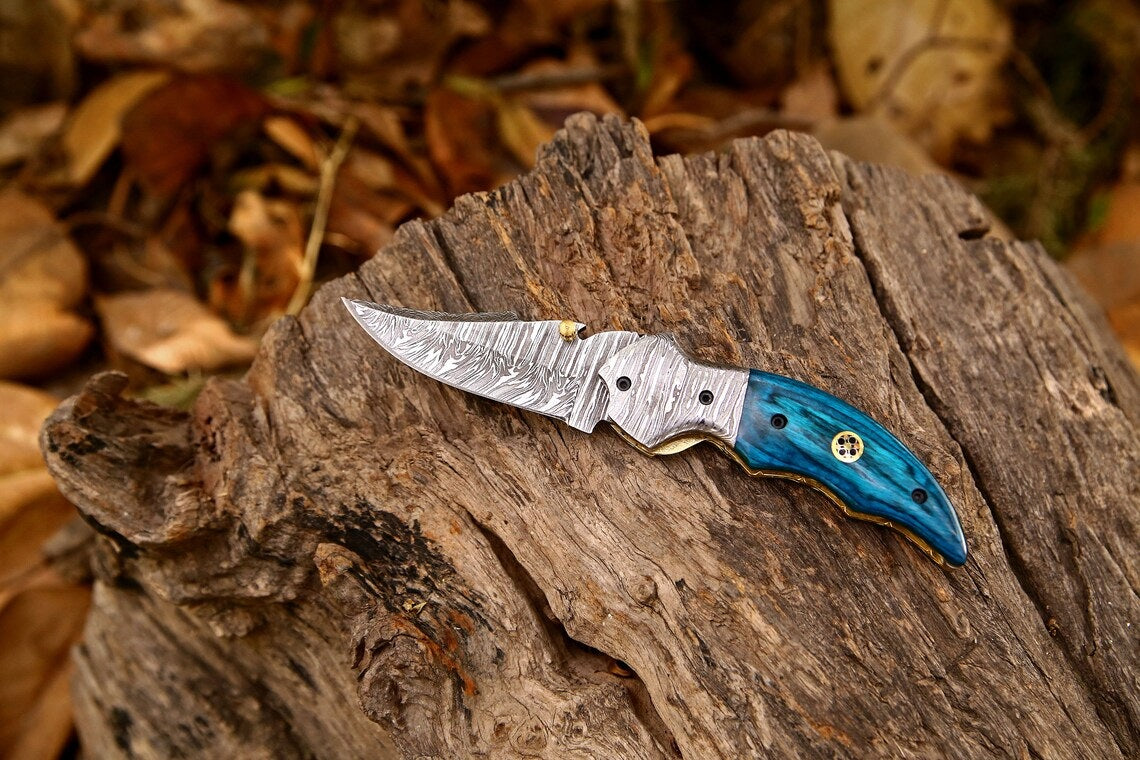 Exquisite Custom Damascus Steel EDC Folding Knife – Unique Wood Handle, 3-Inch Blade, Leather Sheath – Perfect for Weddings - Korvel