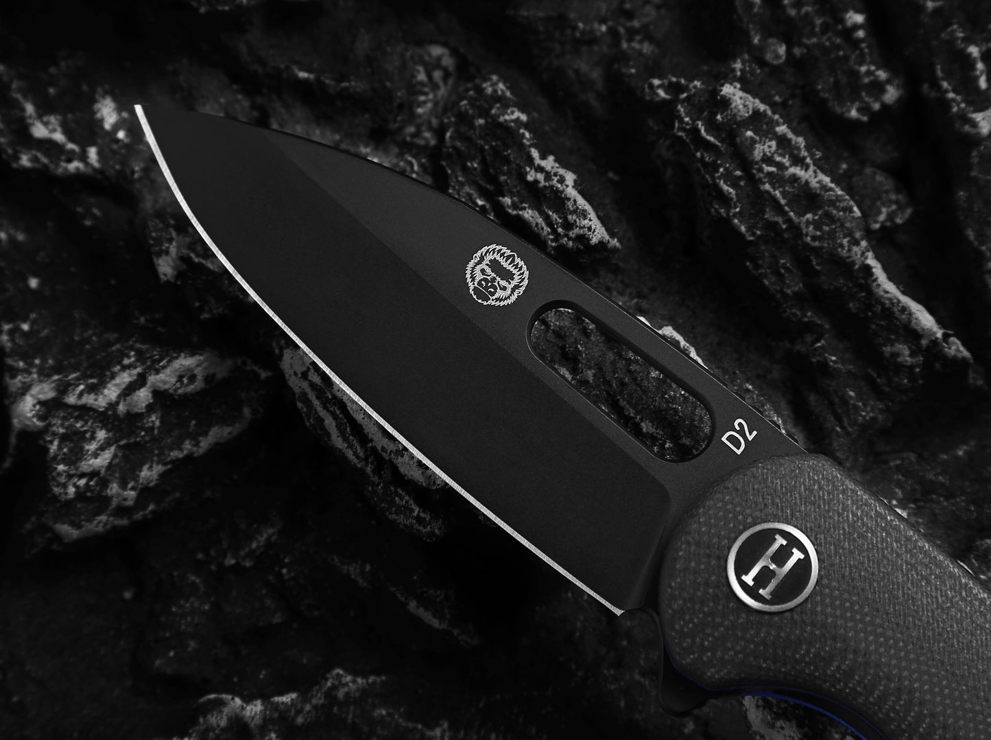 Venture Point Premium Folding Pocket Knife Gift Set for Adventurers (Black & Blue) - Korvel