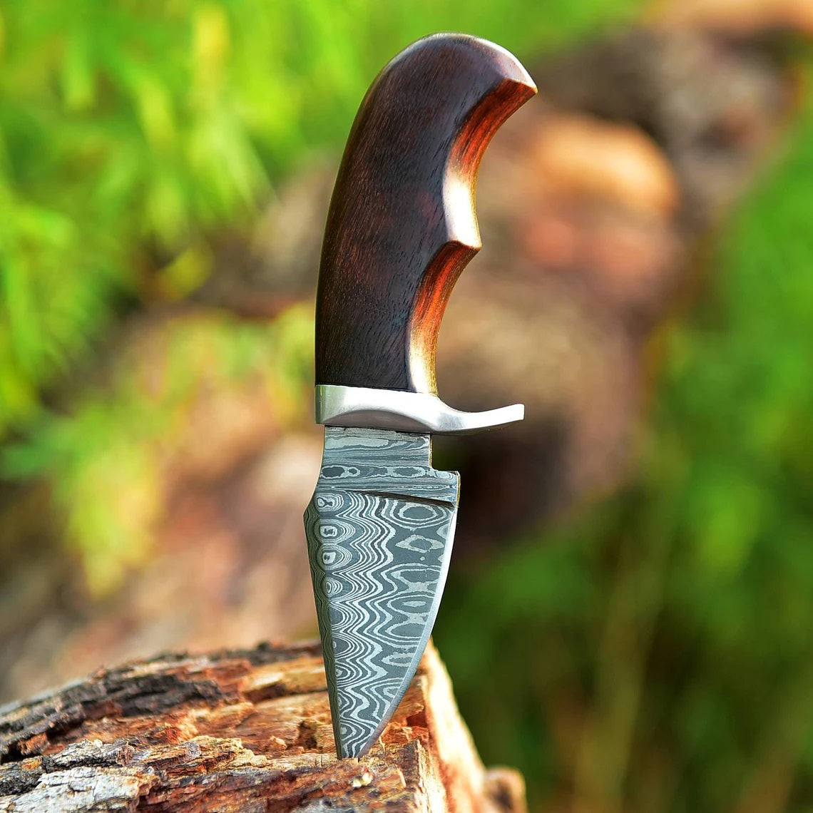 Premium Custom Damascus Steel EDC Skinning Knife | Elegant Rosewood Handle | 7-Inch Blade | Includes Leather Sheath - Korvel