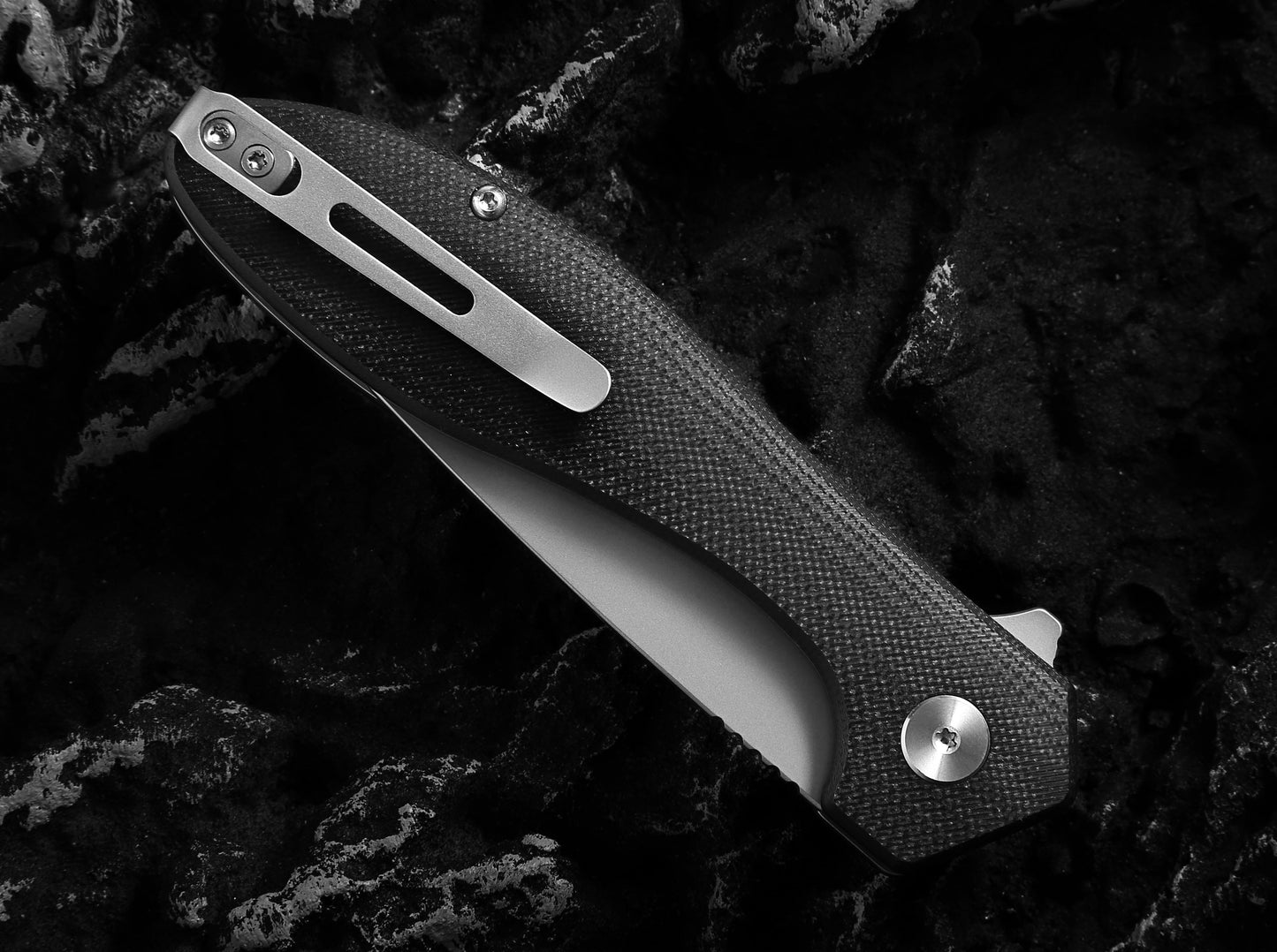 Ultimate Vector Folding Pocket Knife Gift Set for Adventurers (Black & Silver) - Korvel