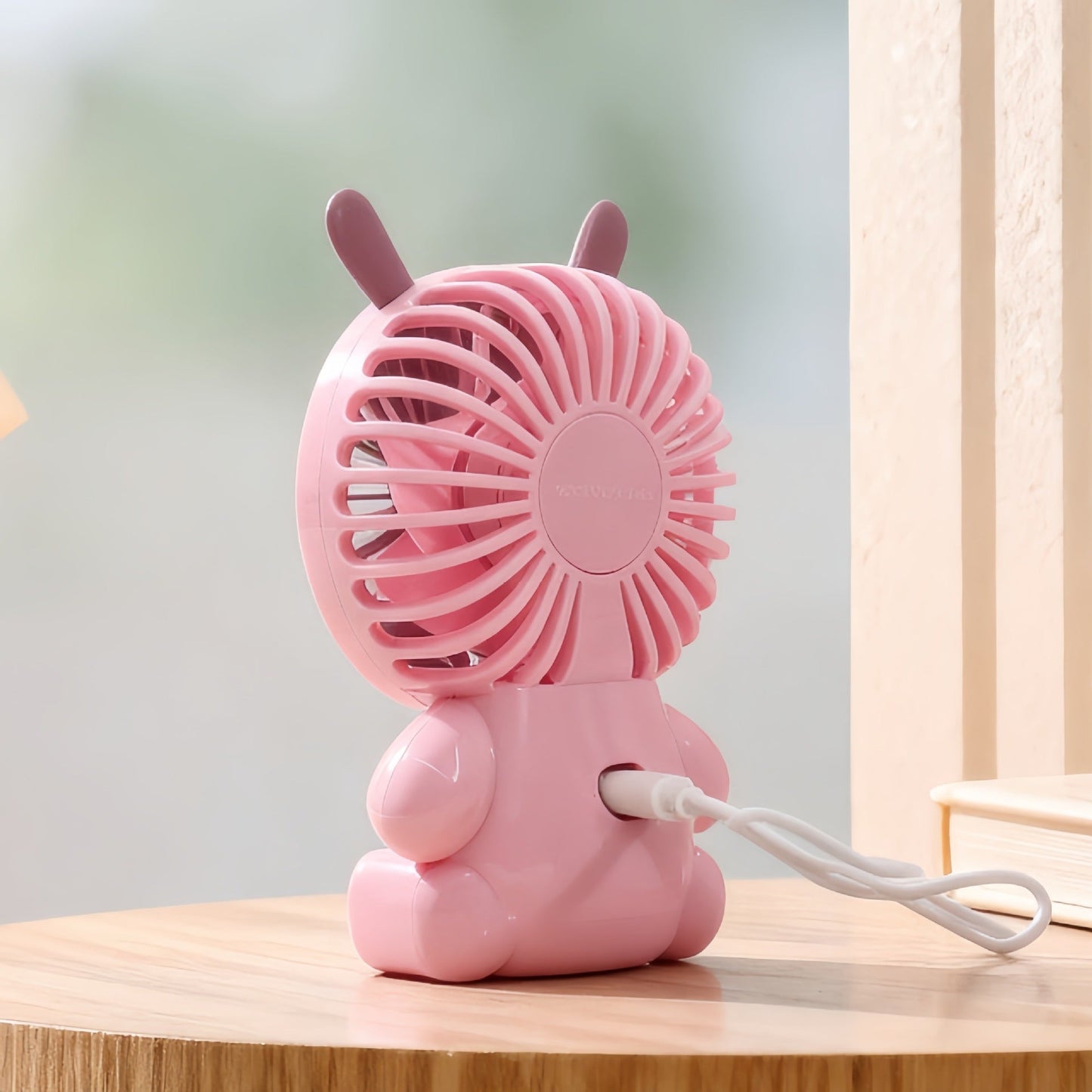 Ventilador Mini de Escritorio en Forma de Oso Creativo - Recargable por USB