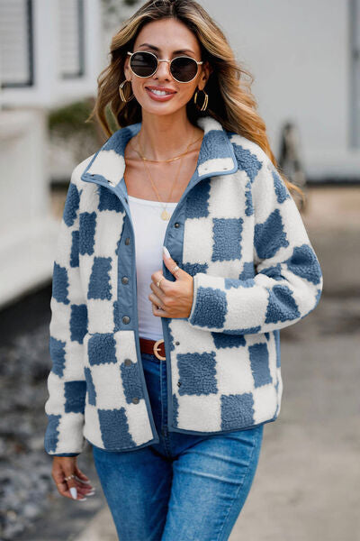 Chaqueta de Teddy de Manga Larga con Botones y Diseño a Cuadros Elegante