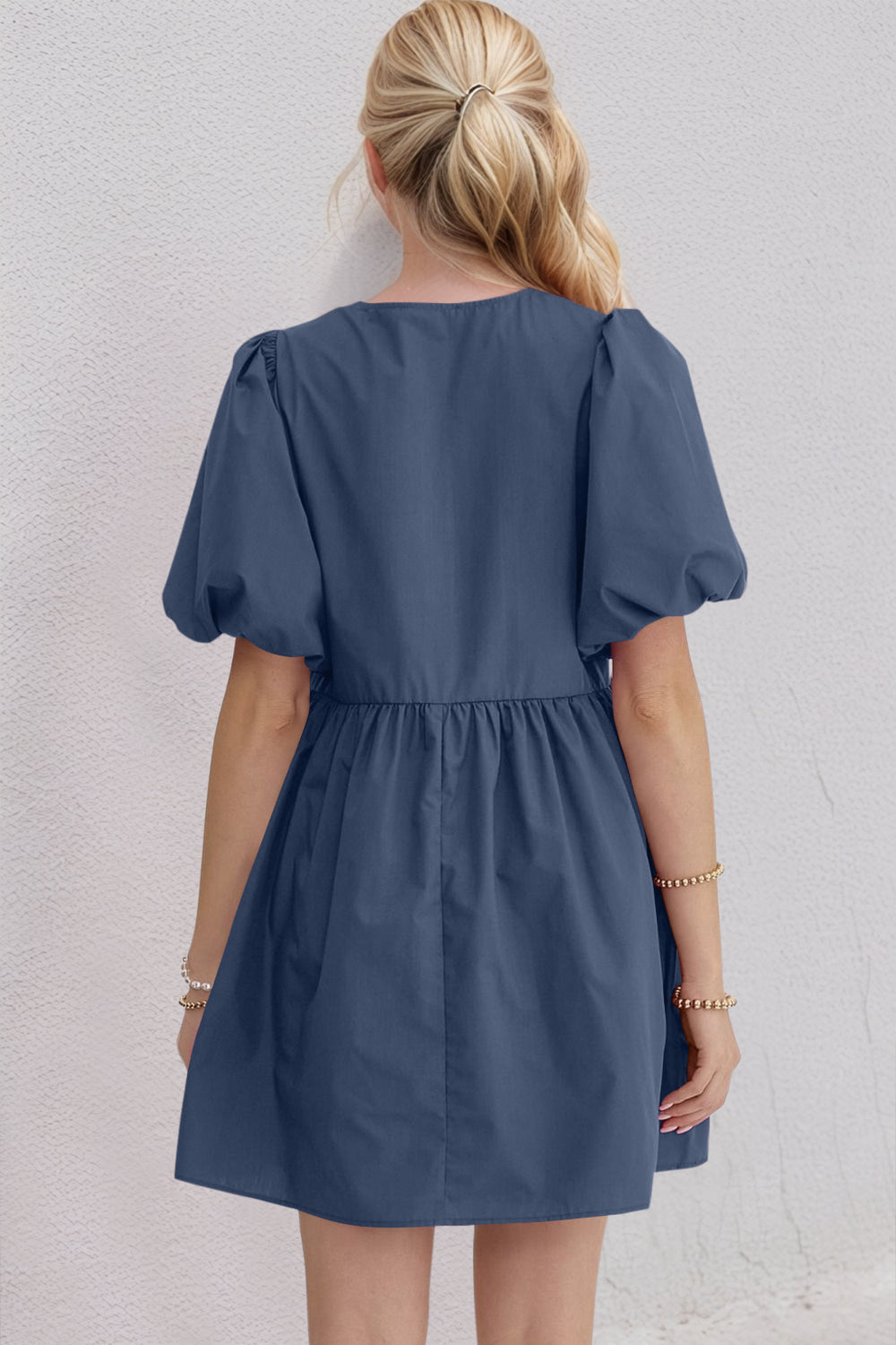 Elegant Ruched Puff Sleeve Mini Dress with Bow Detail