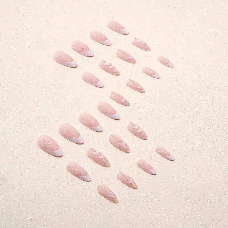 Pointes de Faux Ongles 3D avec Designs en Cœur