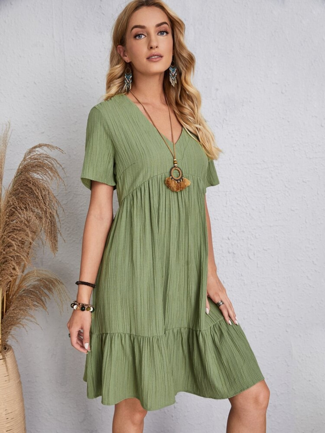 Vestido Clásico de Cuello en V de Manga Corta para Mujeres