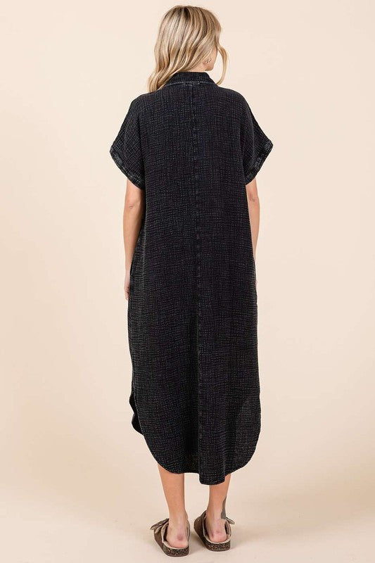 Robe Midi Boutonnée à Col V en Lavage Minéral