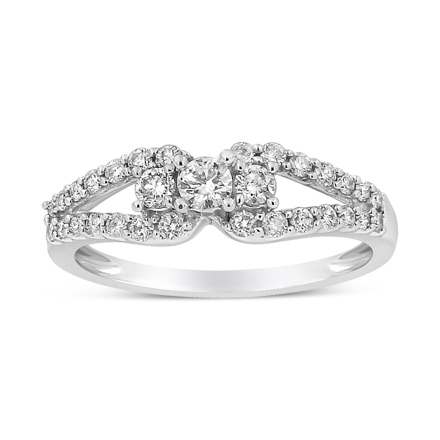 10K White Gold Round Cut Diamond Three Stone Ring - Size 6