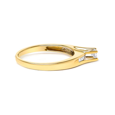 Bague de fiançailles en diamant taille princesse en or jaune 14K 1/4 Cttw