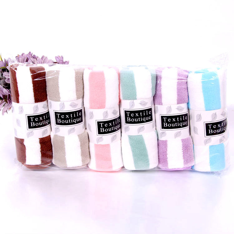 Premium Coral Fleece Bath Towel with Striped Edge