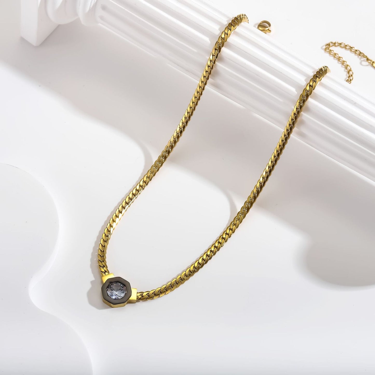 Collar Pulsera de Acero de Titanio 18K con Circonita