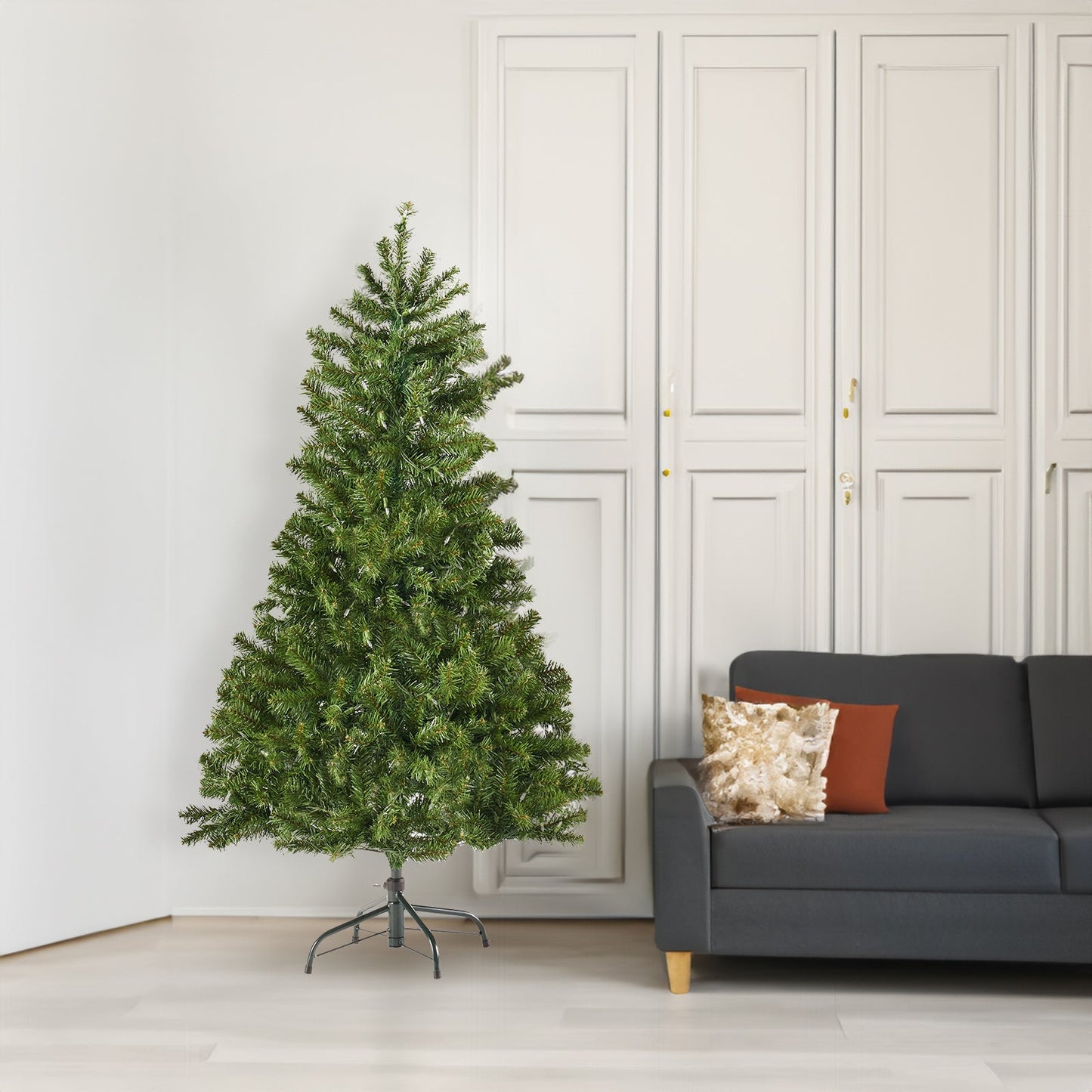 4.5' Hinged Tree with 200 Clear Lights-UL,Dia:32 - Korvel