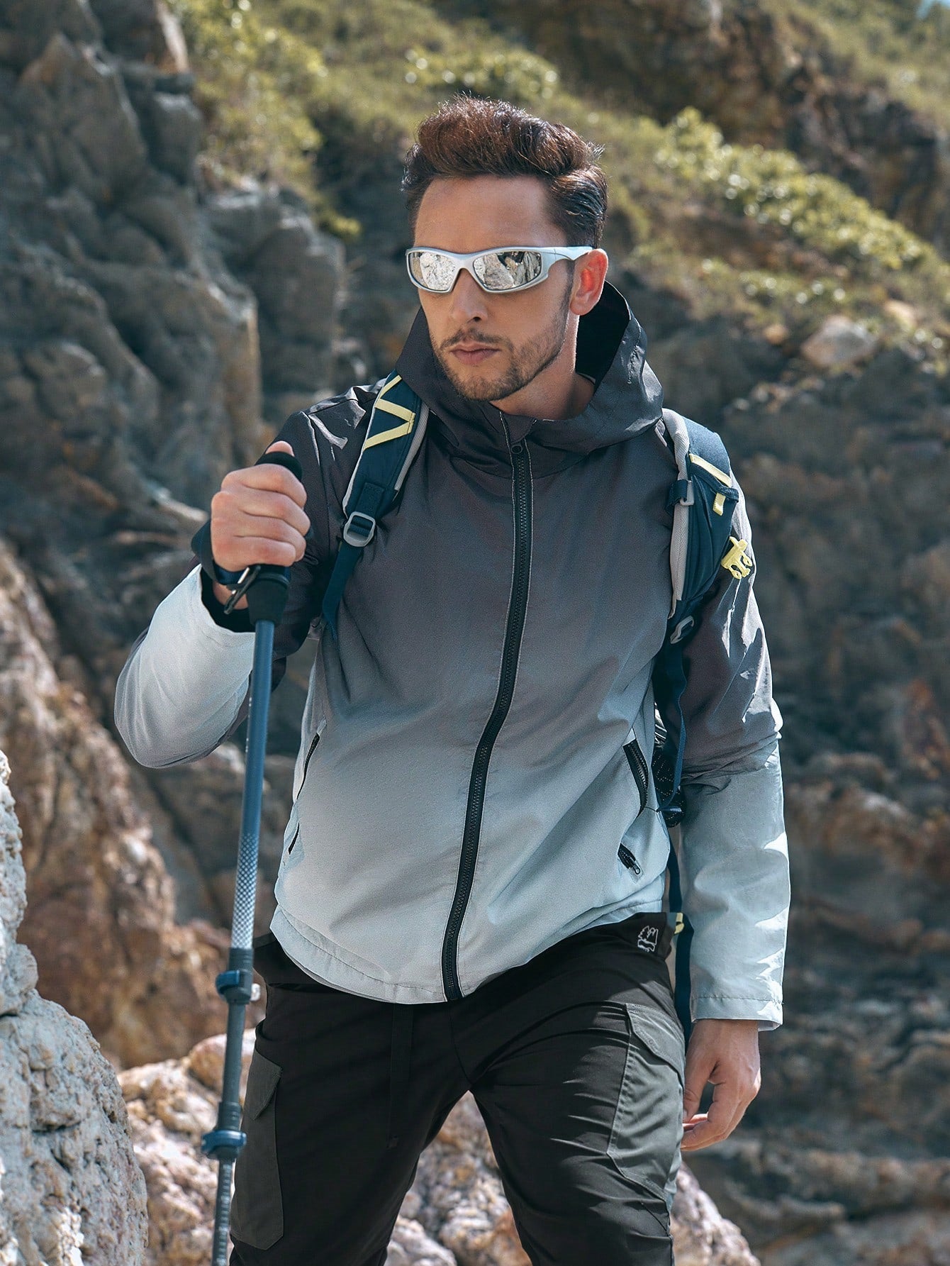 Imperméable à capuche pour hommes - Veste de plein air premium