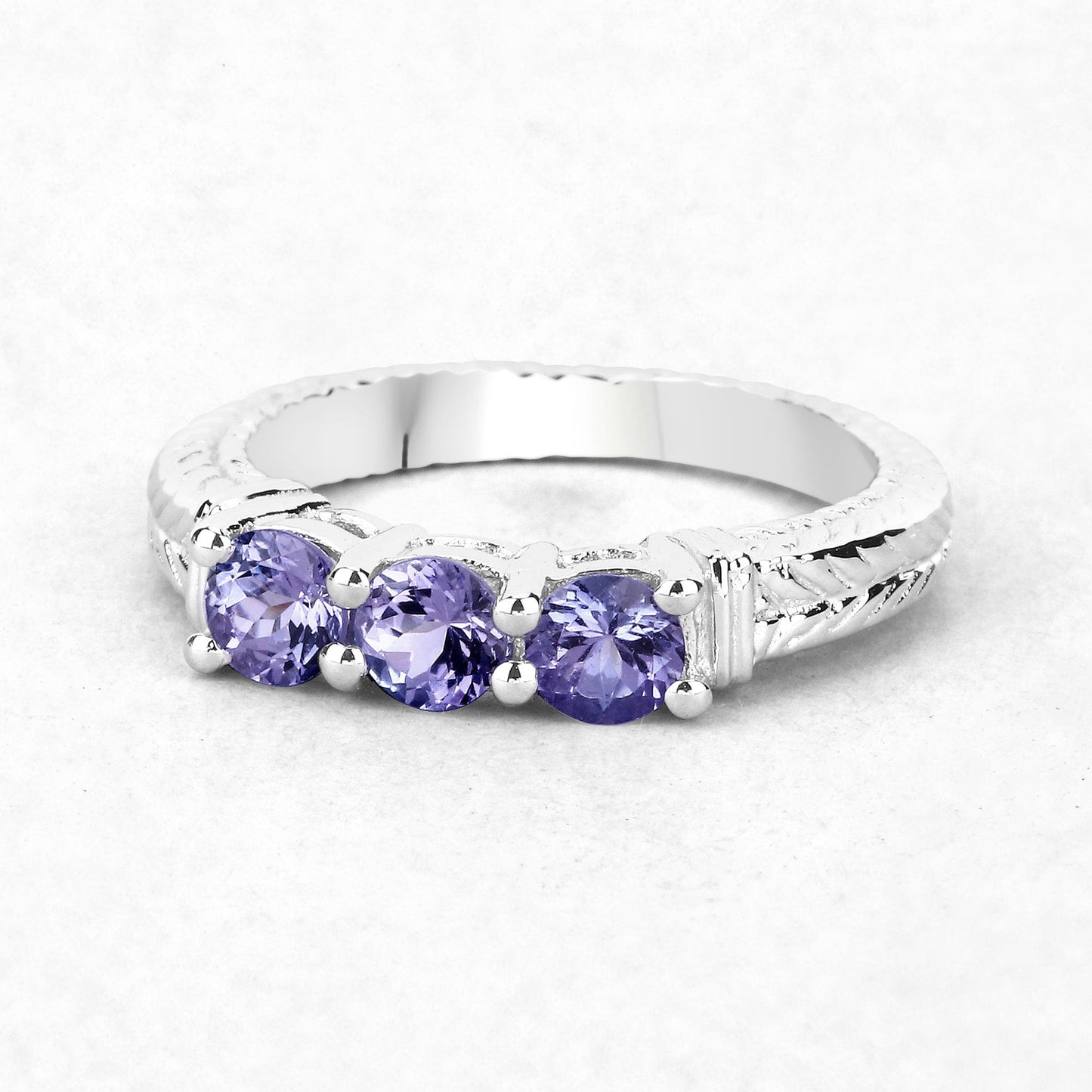 Bague en argent sterling .925 avec tanzanite véritable de 1,11 carat