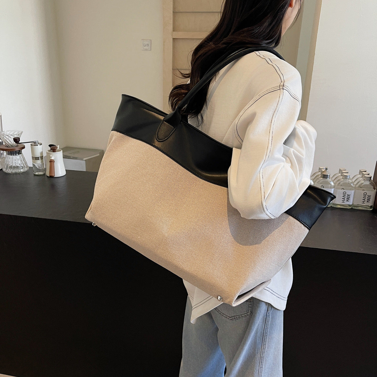 Large Capacity One-Shoulder Travel Bag