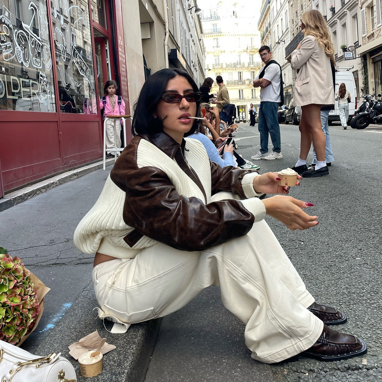 Chaqueta de Piel y Tejido de Punto Chic y Moderna