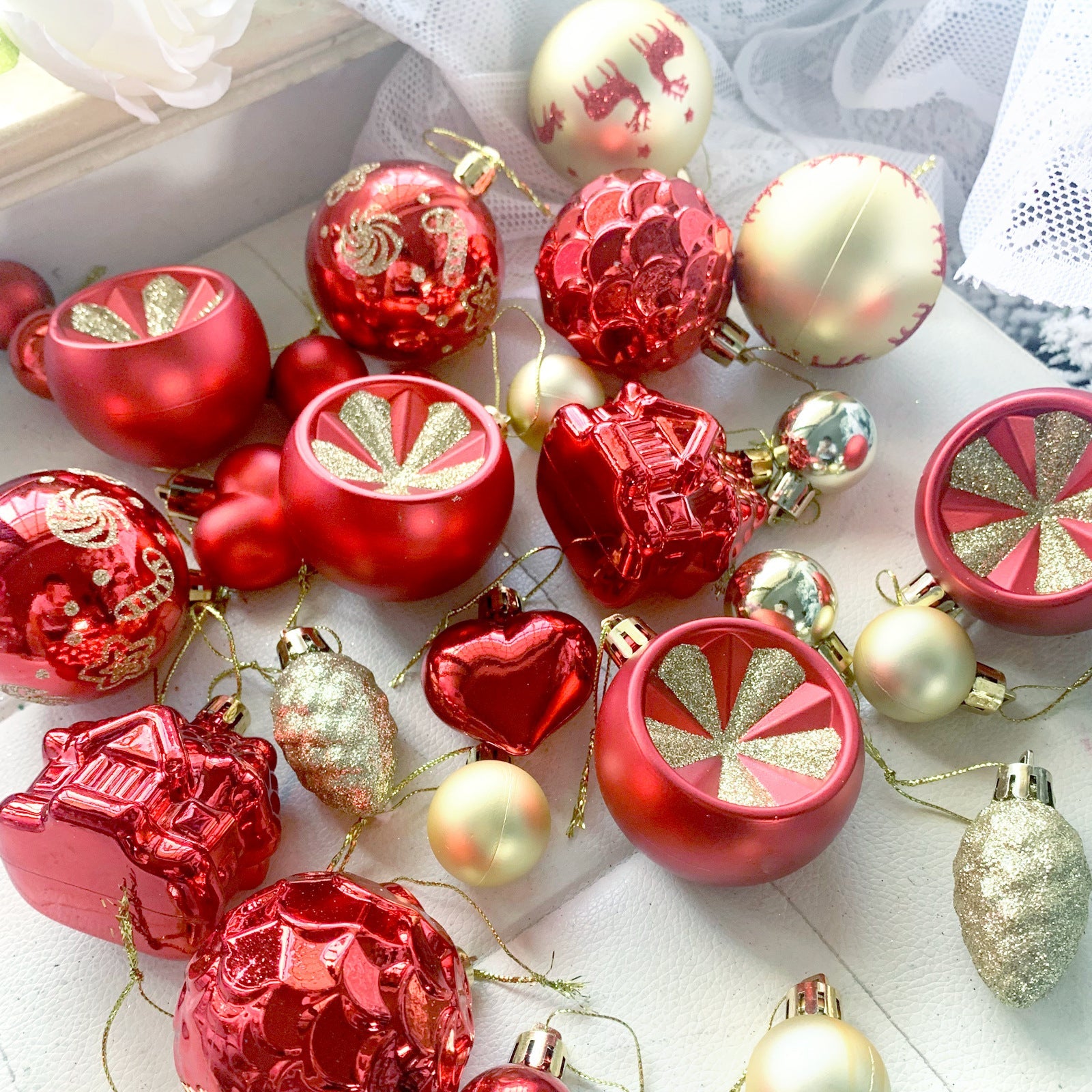 Christmas decoration 6cm electroplated ball plastic ball special-shaped painted Christmas ball gift Christmas tree pendant - Korvel
