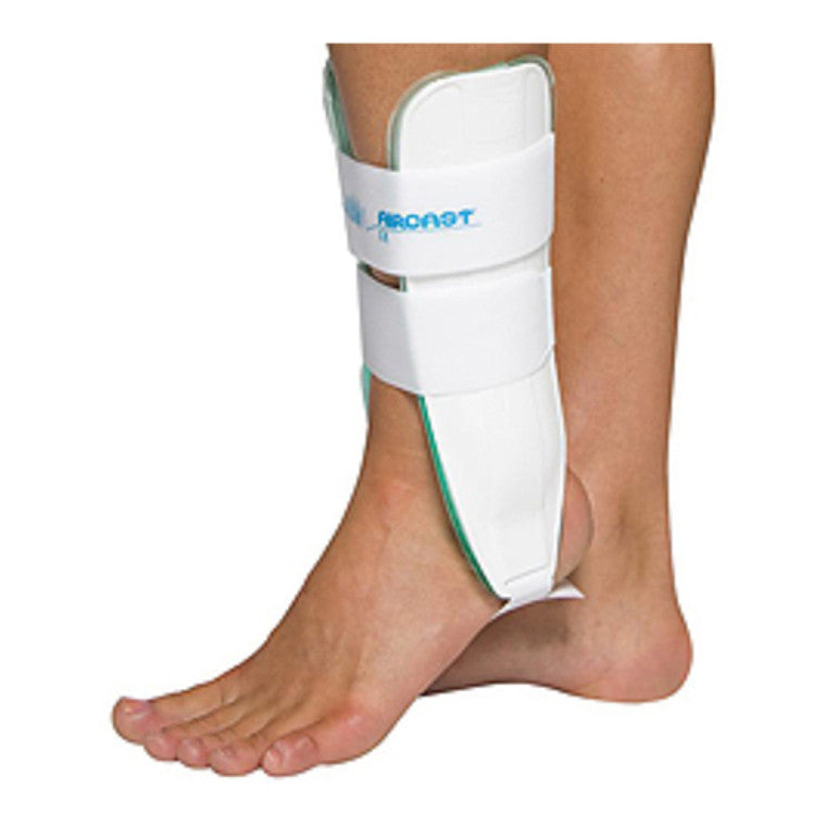 Attelle de cheville Aircast pour jambe droite - Taille moyenne