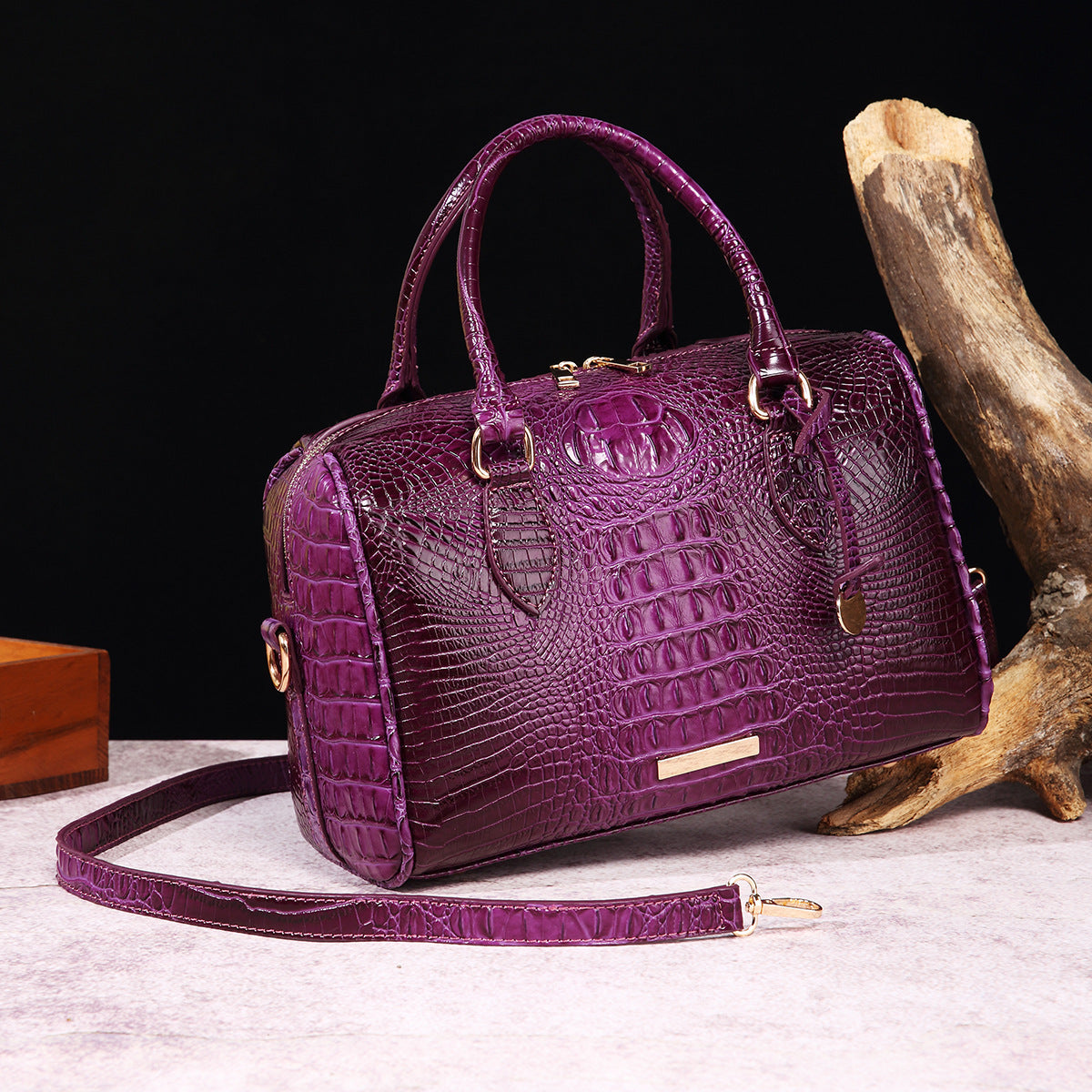 Elegant Retro Women's Crossbody Satchel Bag