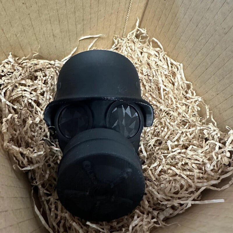 Cubierta de enganche de remolque impresa en 3D con diseño de casco de acero