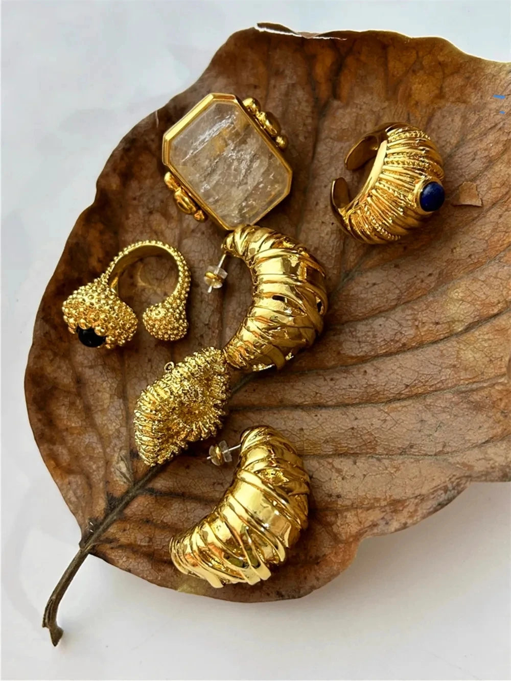 Retro Metal Stud Earrings Geometric Irregular for Women Brass Jewelry Light Luxury Europe And America - Korvel