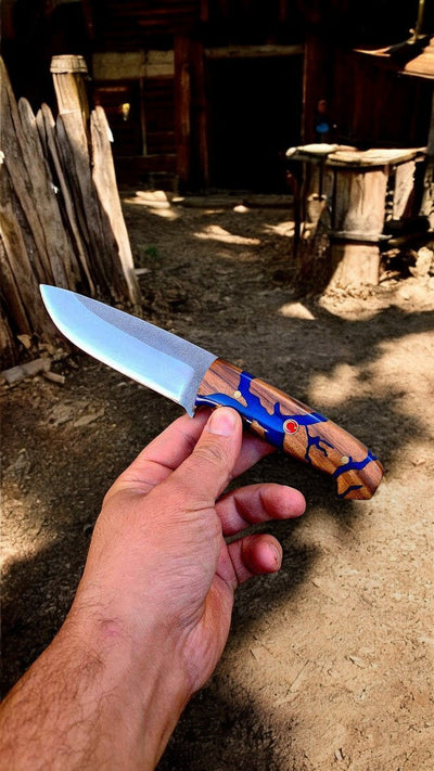 Western Trailblade – Handcrafted Fixed Blade Cowboy Knife with Olive Wood Grip & Leather Sheath - Korvel
