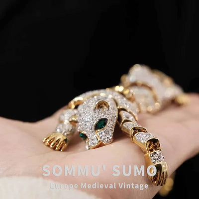 vintage pieces Brief brooch European autumn and winter accessories - Korvel