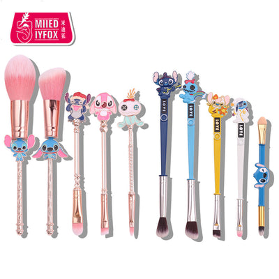 Conjunto de Pinceles de Maquillaje Cute Stitch - Regalo en Forma de Muñeca