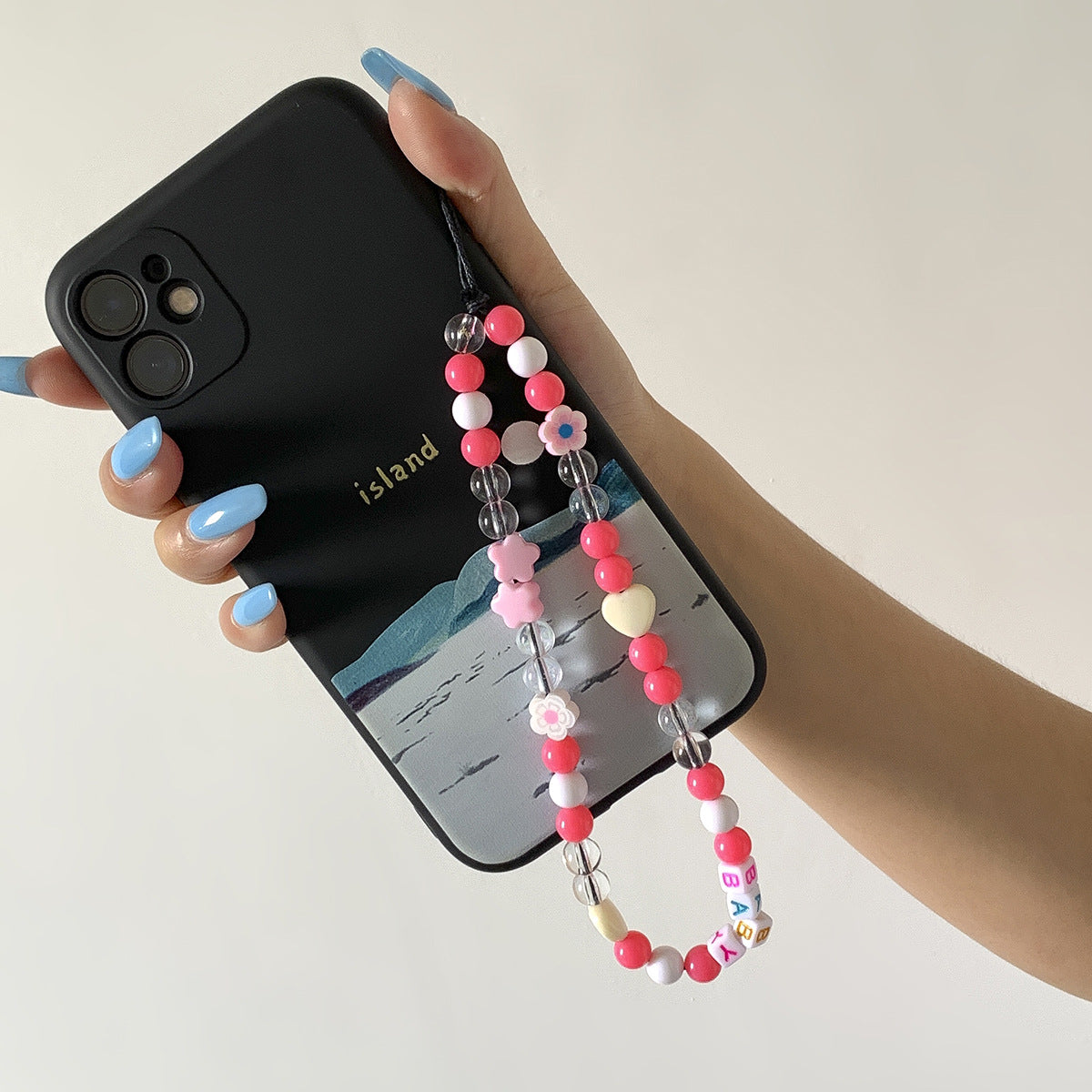 Fashion daisy acrylic letter bag, mobile phone hanging chain, handmade bead weaving accessories - Korvel