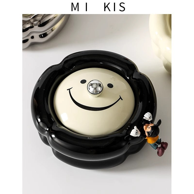 Elegant Ceramic Ashtray with Lid for Home and Office