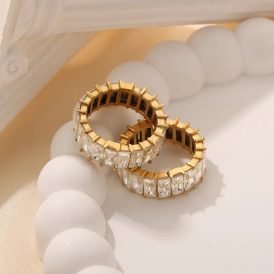 Bague en acier titane inlay zircon élégant
