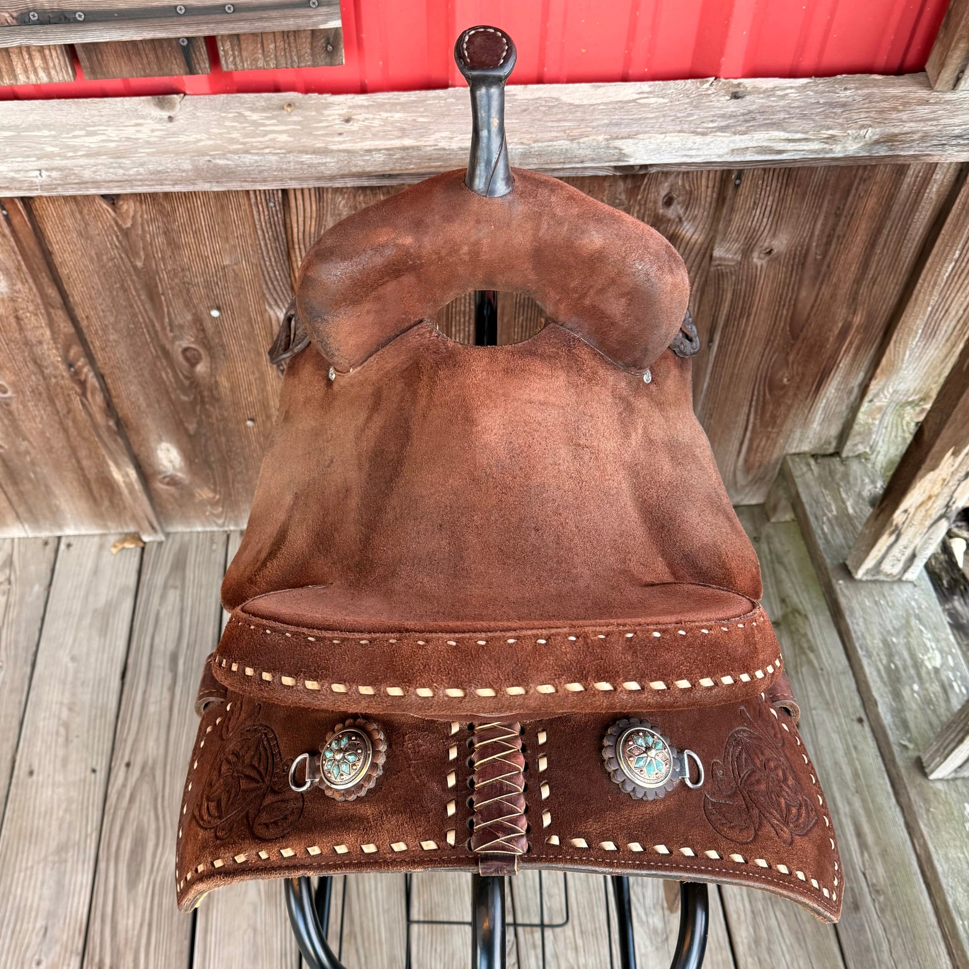 Premium 13.5" Double J Saddle - Crafted for Comfort - Korvel