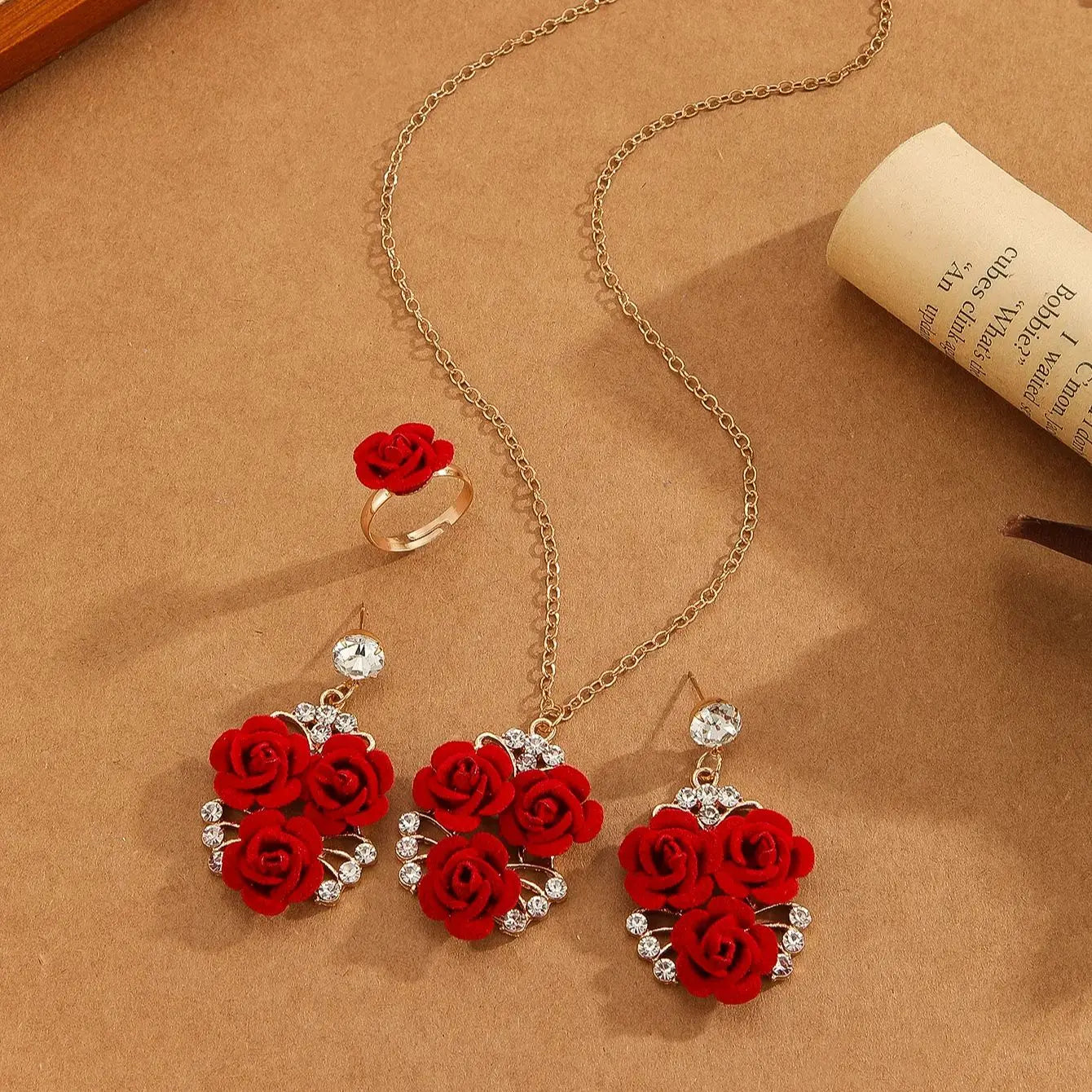 4pcs/Set Romantic Lovely Red Rose Flower Inlaid Rhinestone Pendant Necklaces+Dangle Earrings+Ring，For Women Valentine'S Day Gift - Korvel