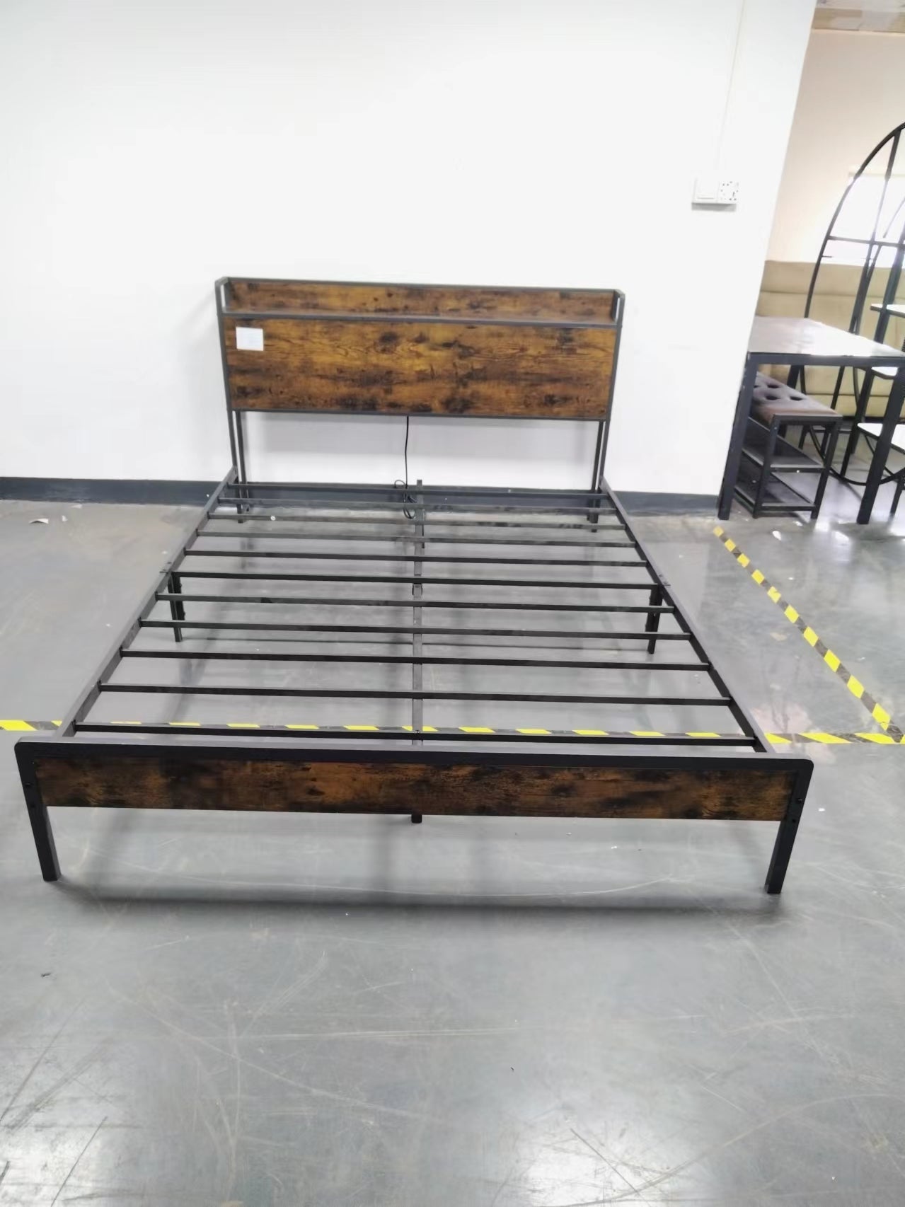 Bed frame with charging station full size, Rustic Brown, 83.1'' L x 56.1'' W x 39'' H - Korvel